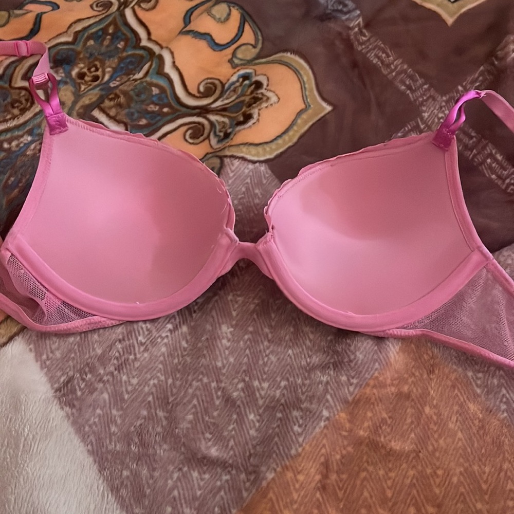 Pink VS push-up bra - Picture 2 of 4
